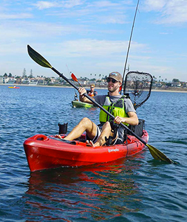 KAYAKS