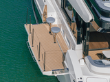 CRUISERS YACHTS 57 FLY