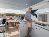 CRUISERS YACHTS 57 FLY